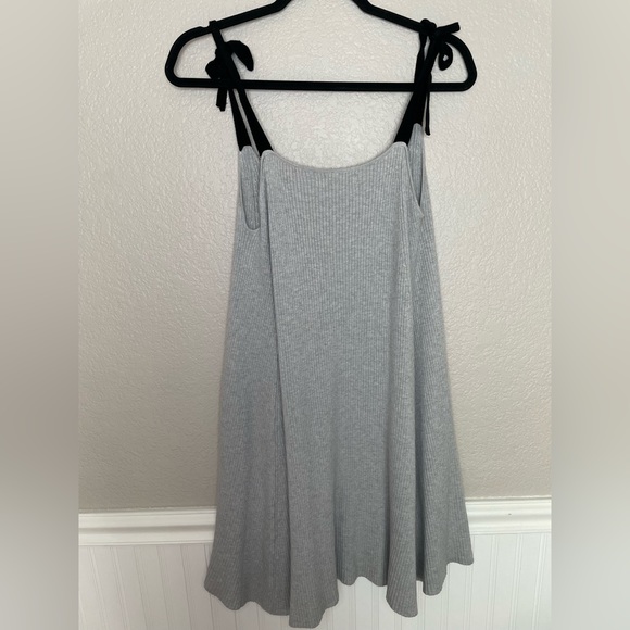 Zara Knit Grey Dress with Ties - Picture 3 of 3
